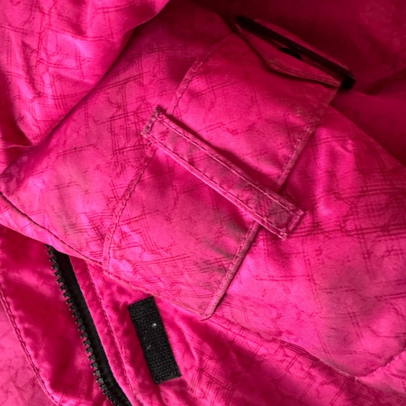 Body Glove Pink and Black Snow Jacket Women’s size Medium with Faux Fur Hood - Picture 10 of 16